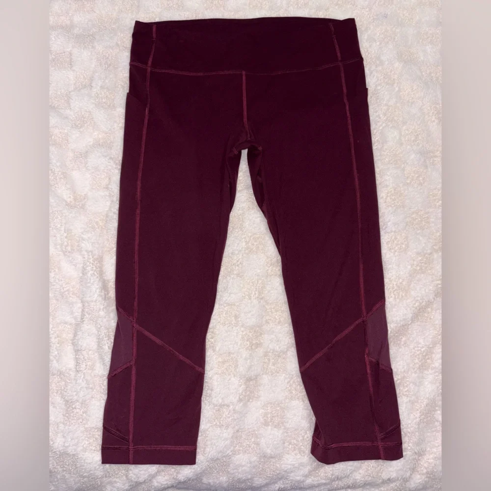 Lululemon Pace Rival Crop • 22